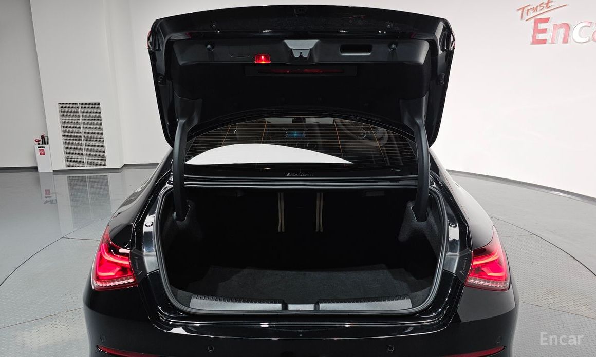 CLA-Class C118CLA250 4MATIC 20