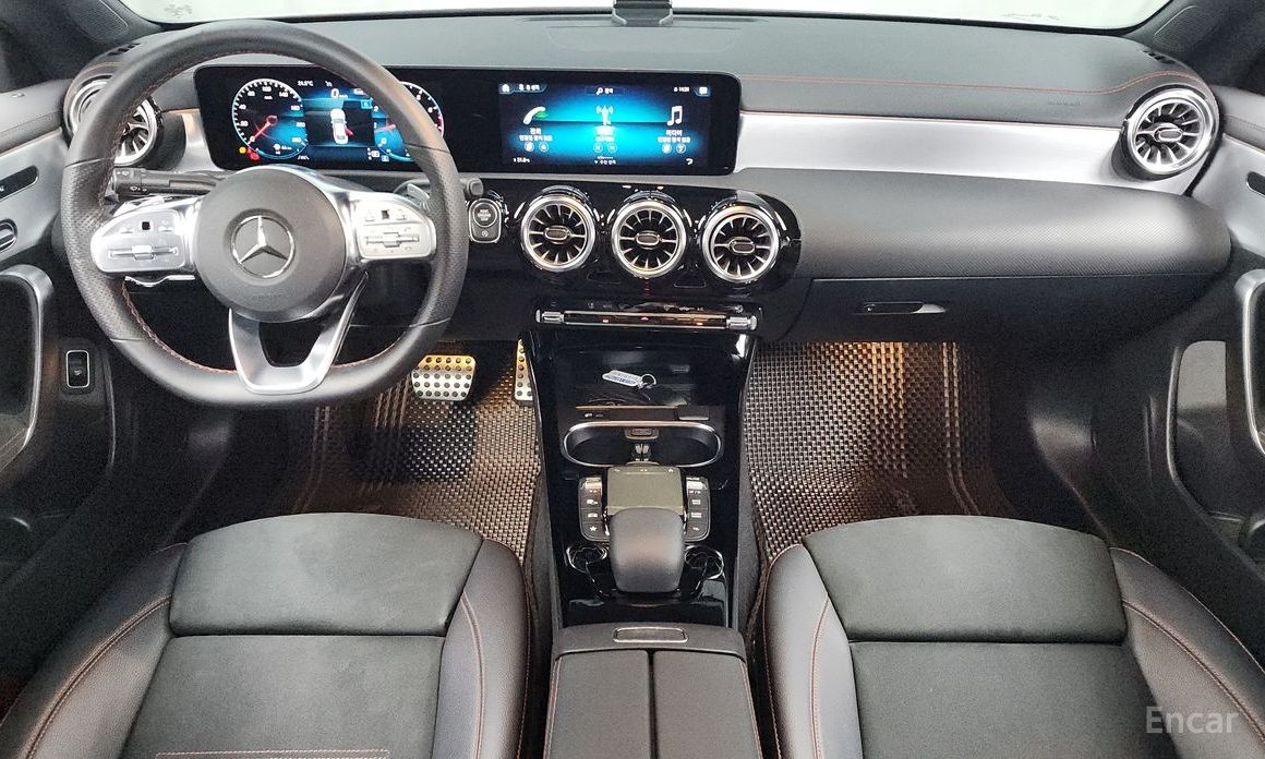 CLA-Class C118CLA250 4MATIC 8