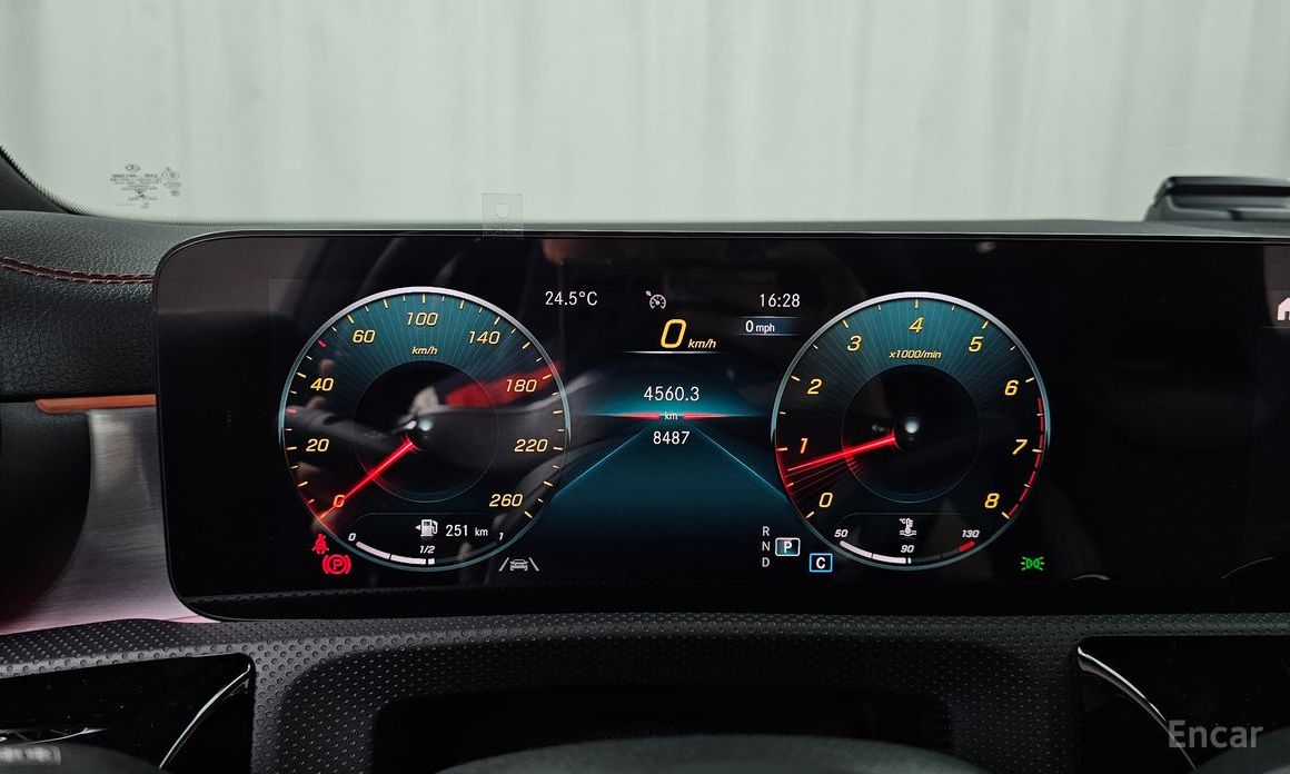 CLA-Class C118CLA250 4MATIC 9
