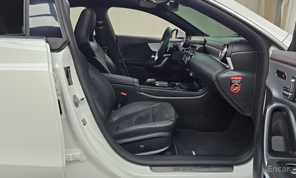 CLA-Class C118CLA250 4MATIC 12