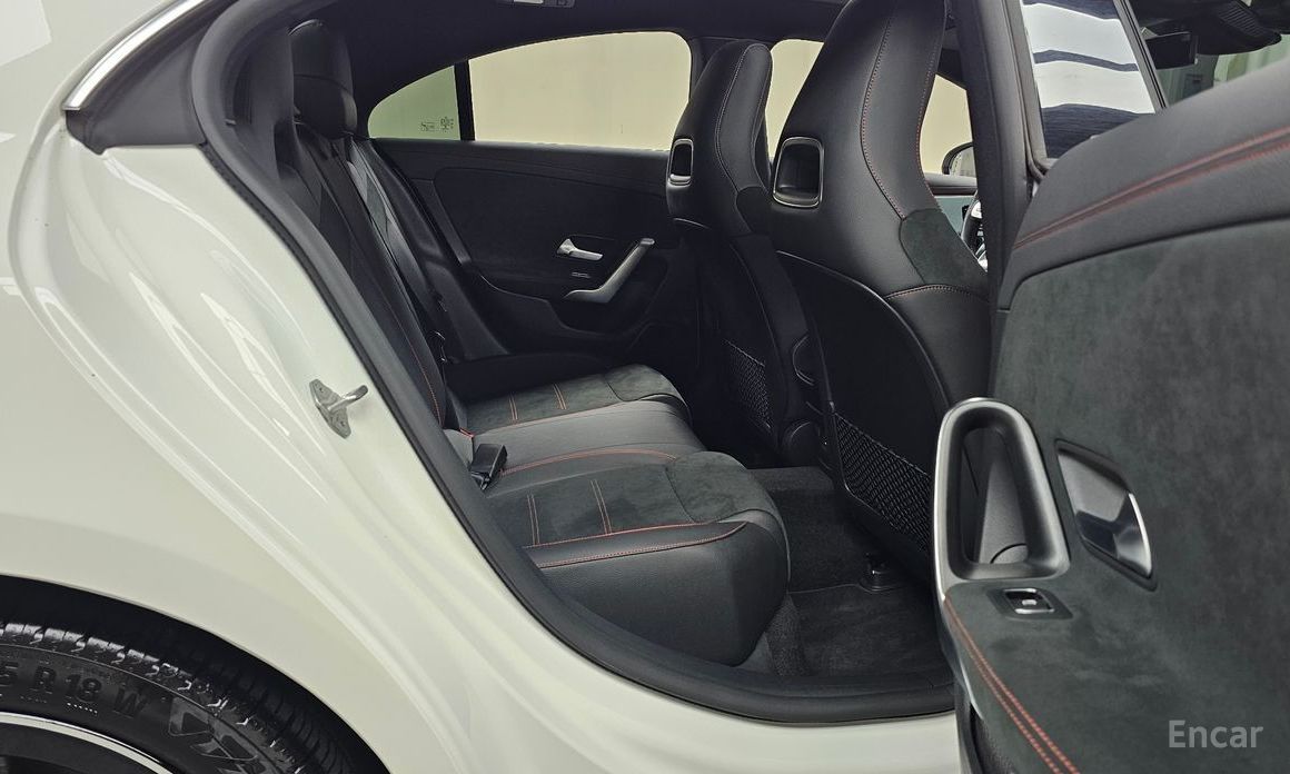 CLA-Class C118CLA250 4MATIC 13