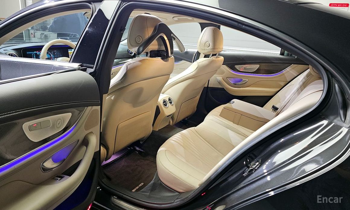 CLS-Class C257CLS300d AMG Line 12