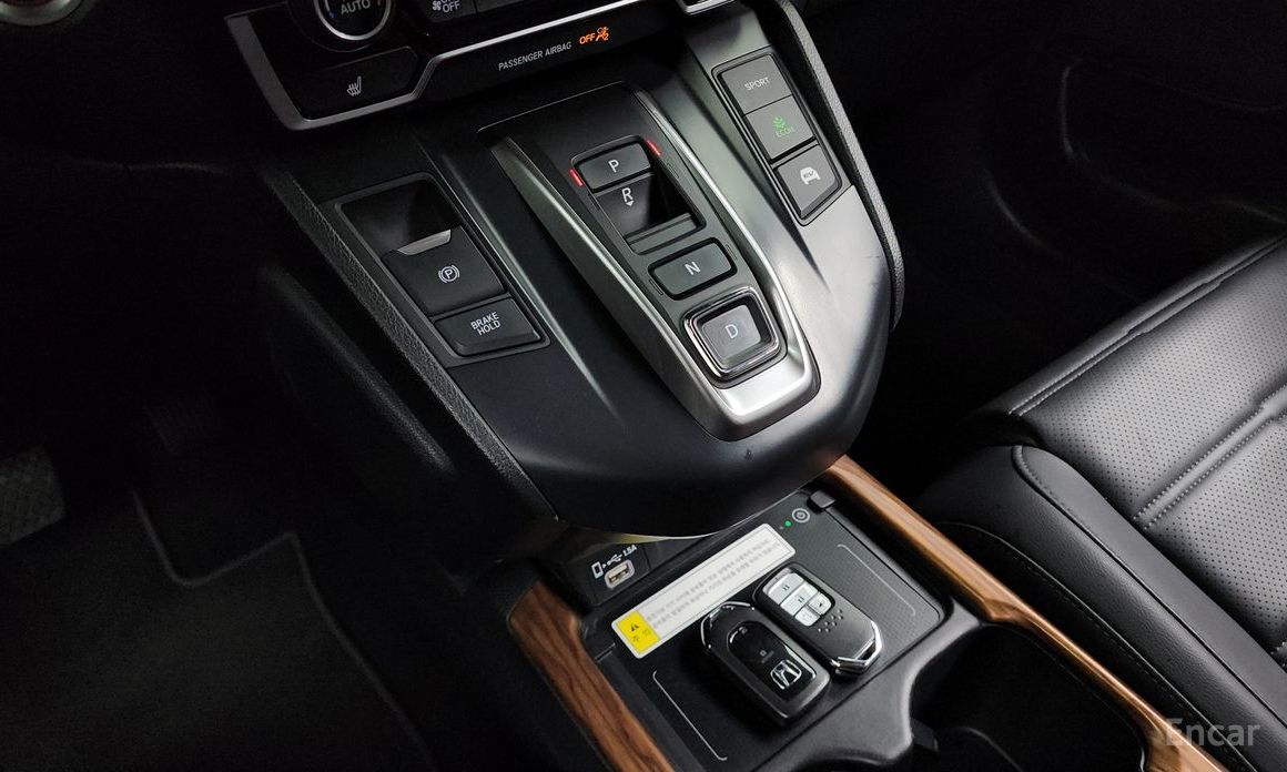 Honda CR-V 5th Generation 2.0 Hybrid Touring 4WD №10
