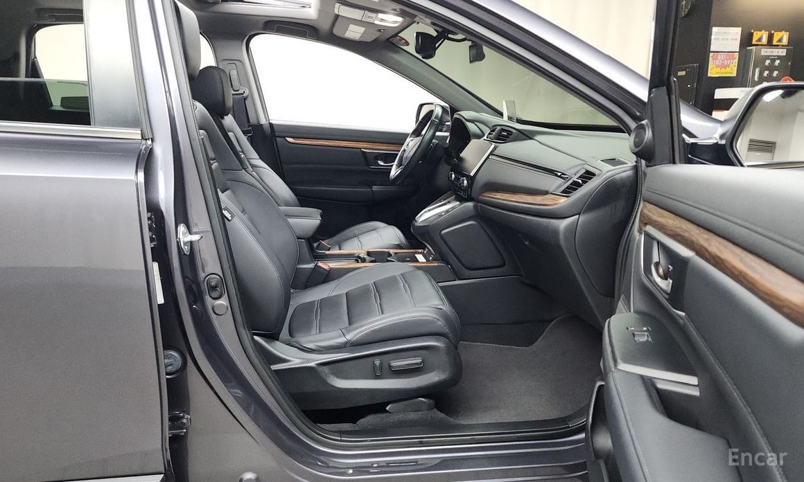 Honda CR-V 5th Generation 2.0 Hybrid Touring 4WD №12