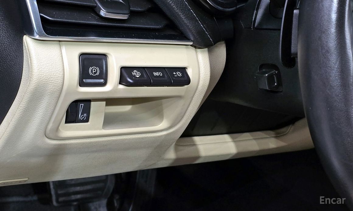 CT52. 0 Premium Luxury 15