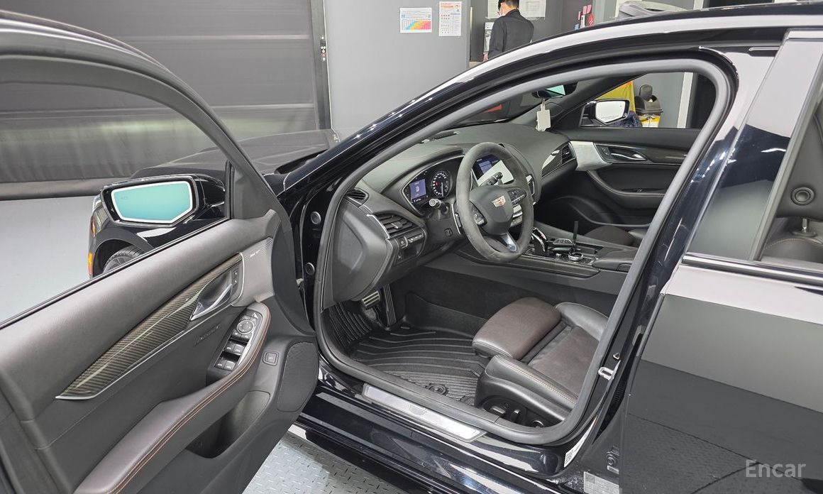 Cadillac CT52. 0 Sports  11