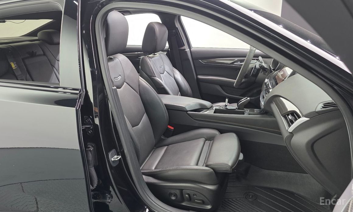 Cadillac CT52. 0 Sports  13