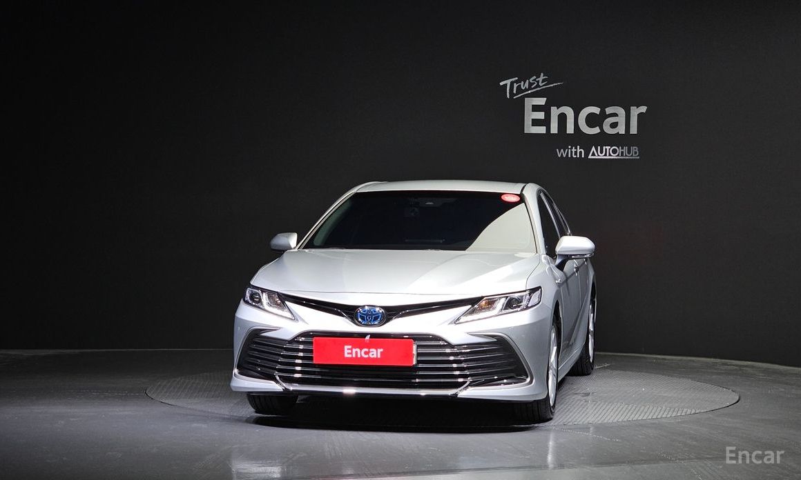 Camry (XV70)2.5 LE Hybrid 4