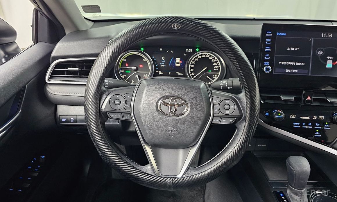 Camry (XV70)2.5 LE Hybrid 14