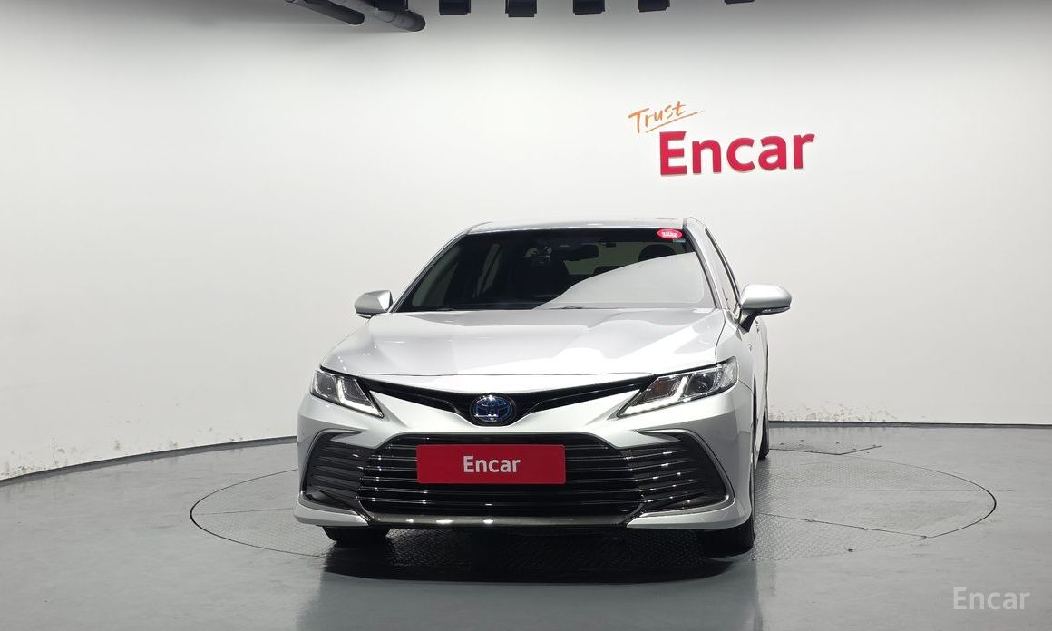 Camry (XV70)2.5 LE Hybrid 4