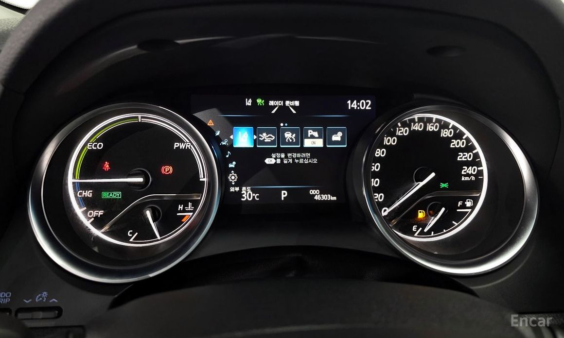 Camry (XV70)2.5 LE Hybrid 9