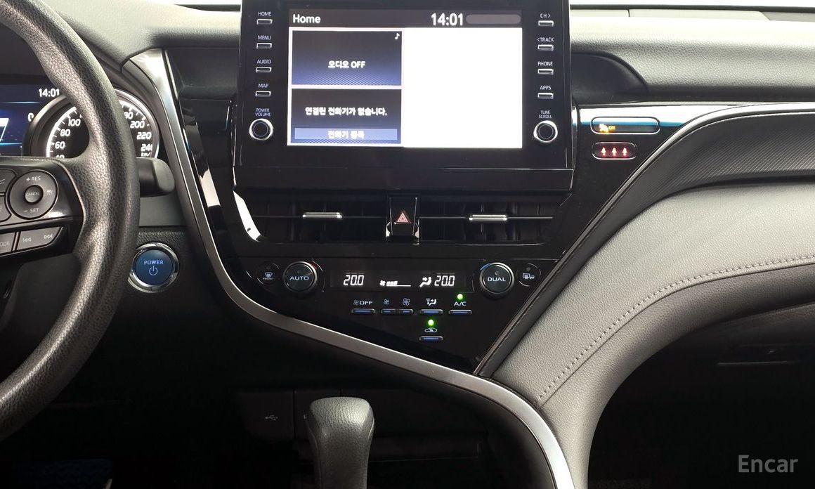 Camry (XV70)2.5 LE Hybrid 15