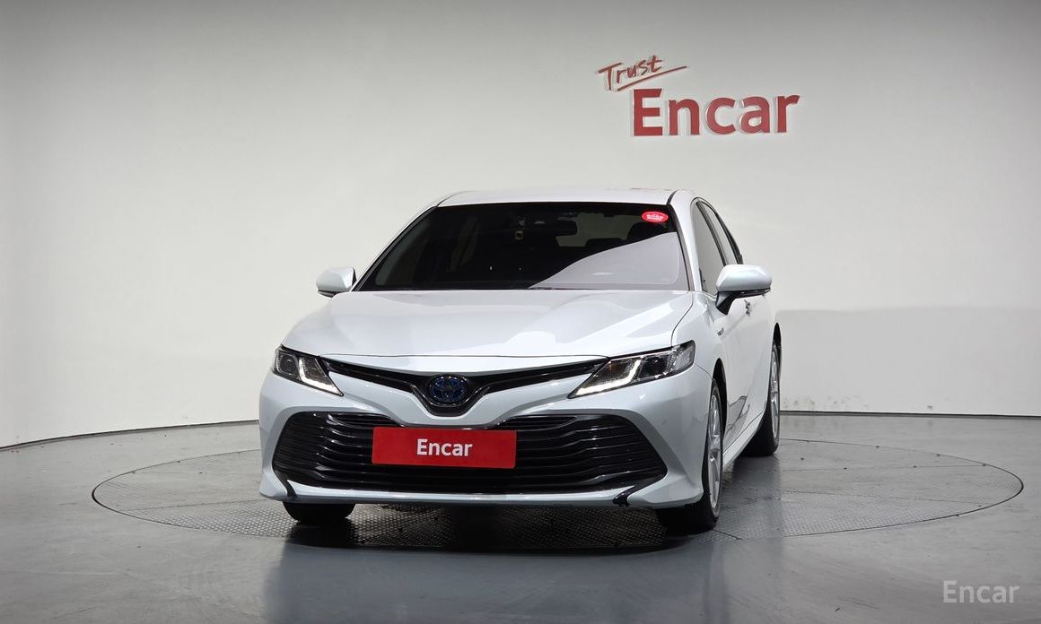 Camry (XV70)2.5 LE Hybrid 4