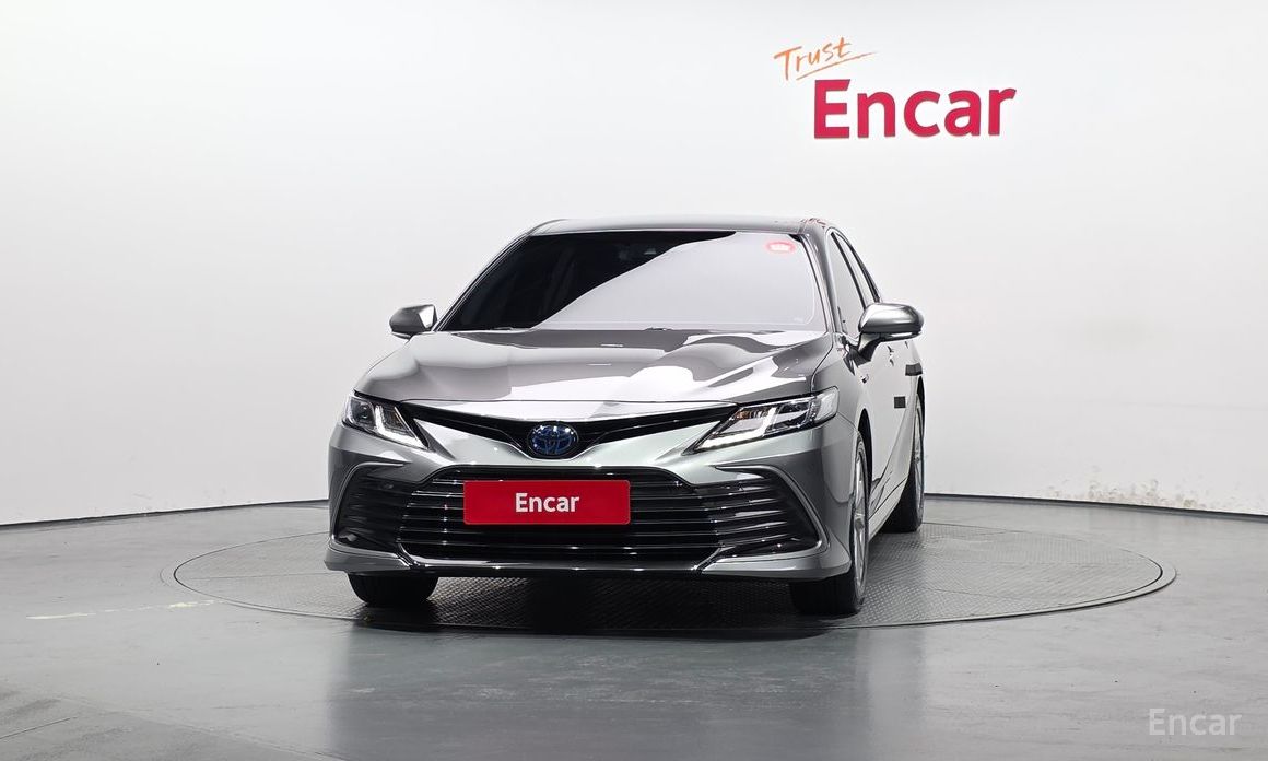 Camry (XV70)2.5 LE Hybrid 4