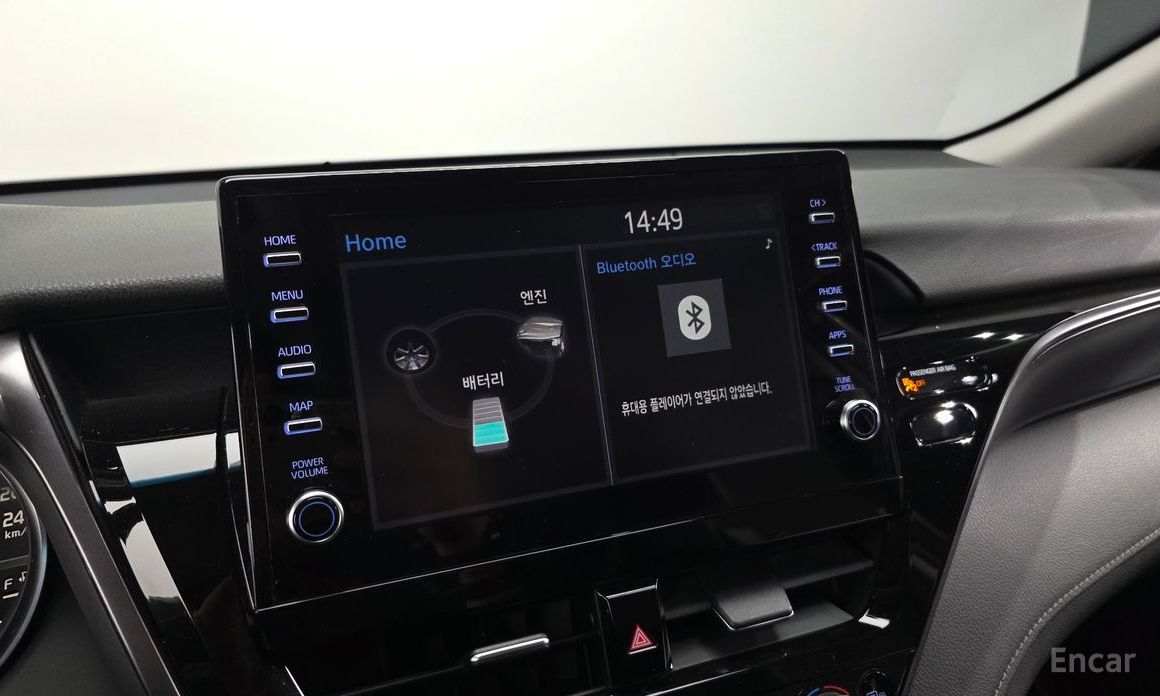 Camry (XV70)2.5 LE Hybrid 16