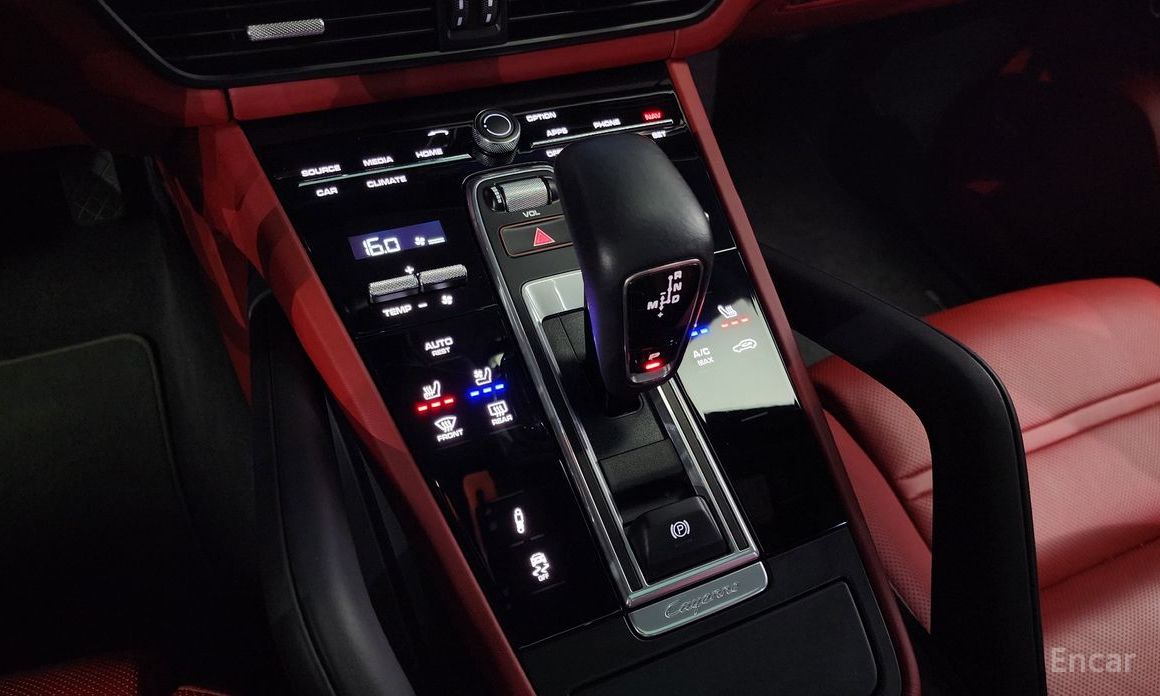 Cayenne (PO536) 3.0 Coupe 10