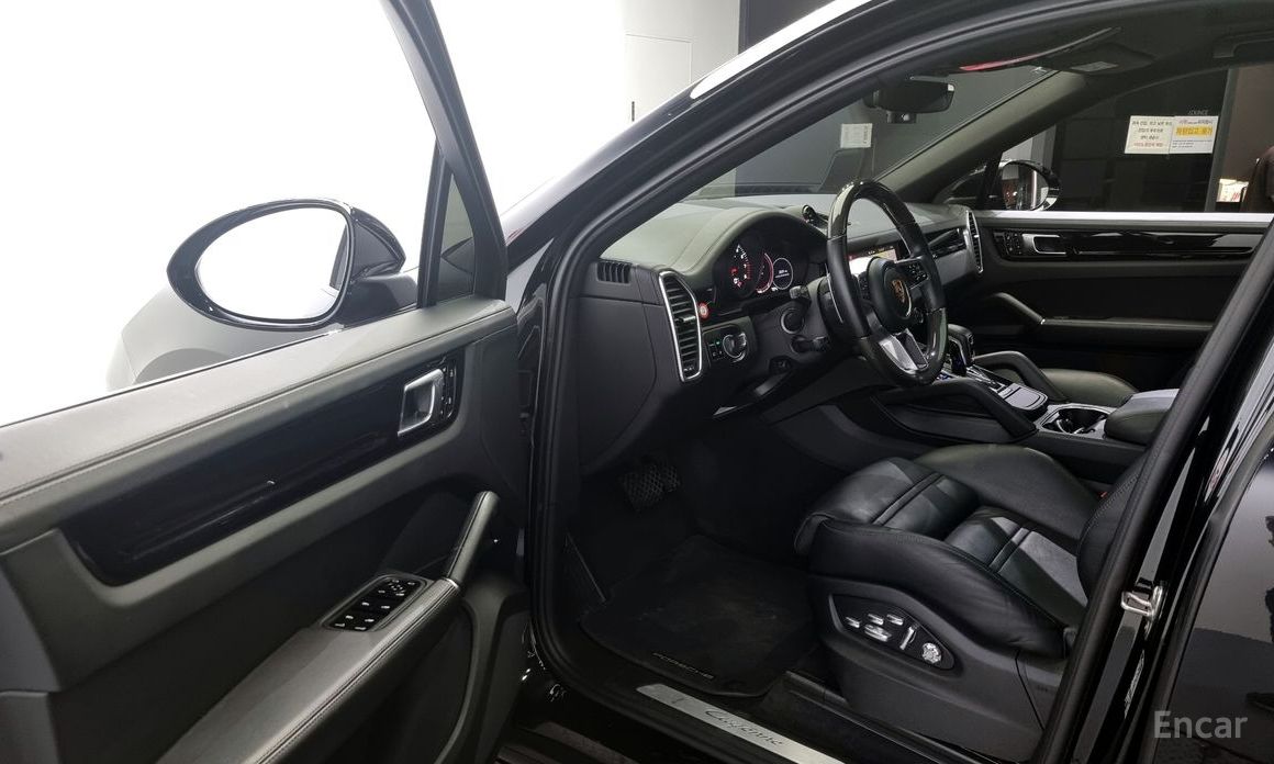 Cayenne (PO536) 3.0 Coupe 12