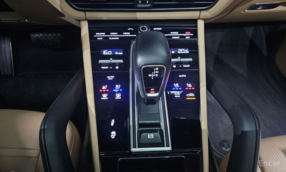 Cayenne (PO536) 3.0 Coupe 10