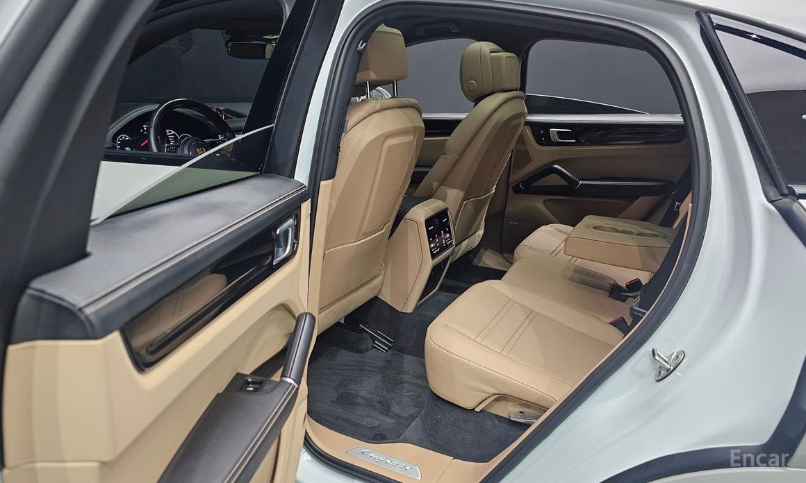 Cayenne (PO536) 3.0 Coupe 13