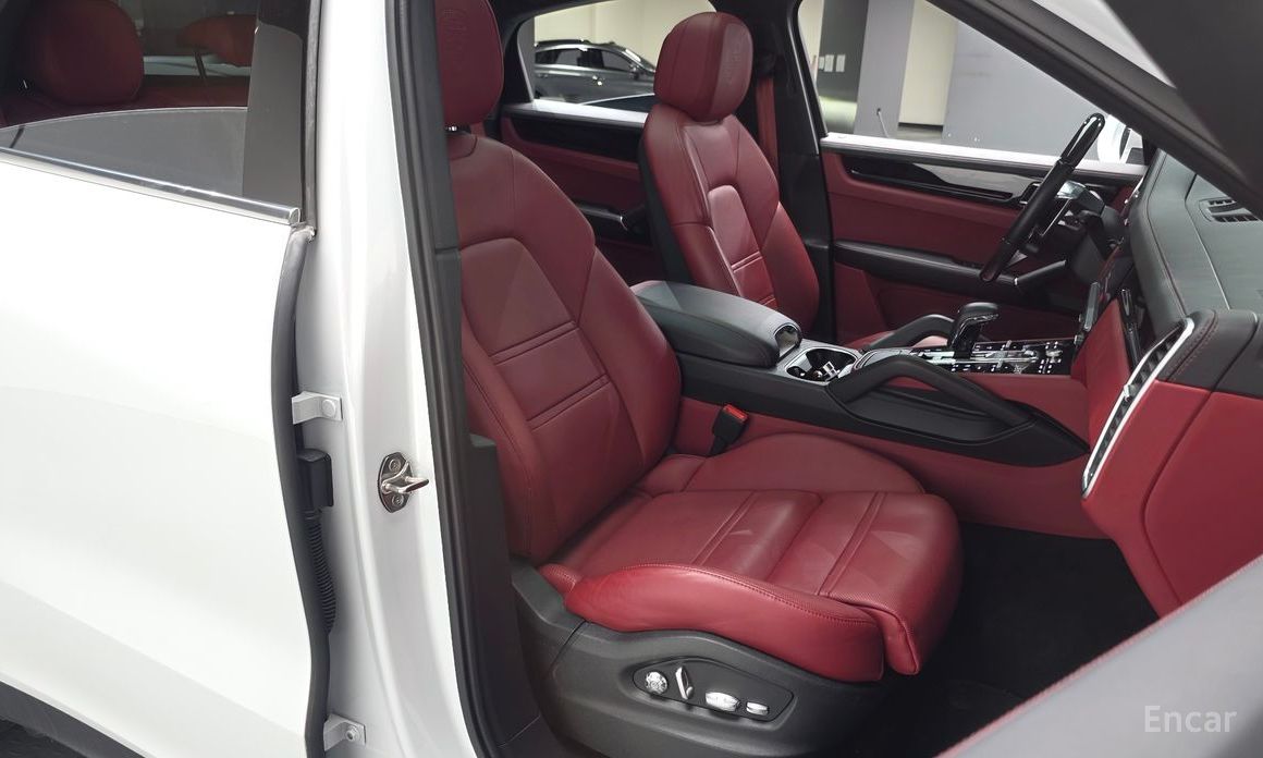 Cayenne (PO536) 3.0 Coupe 10