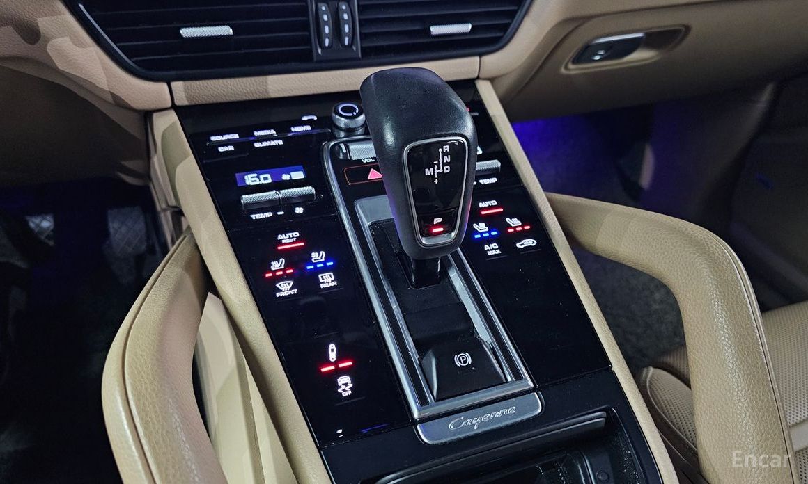 Cayenne (PO536) 3.0 Coupe 10