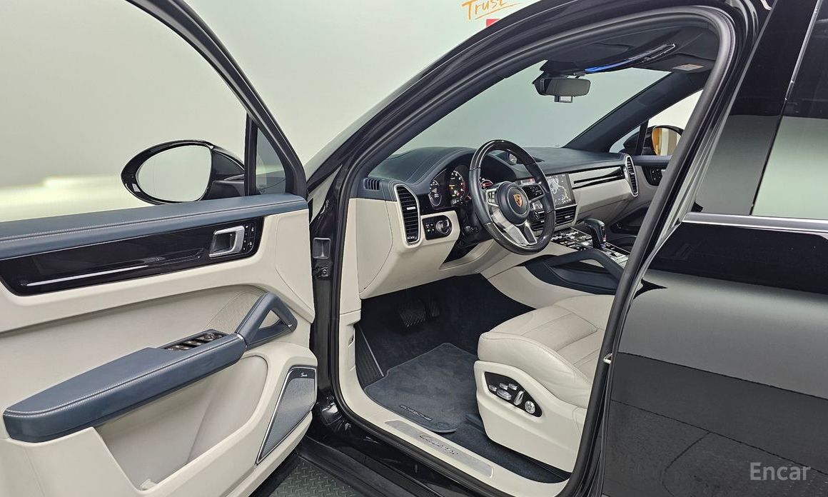 Cayenne (PO536) 3.0 E-Hybrid Coupe 11