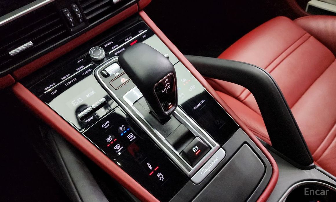 Cayenne (PO536) 3.0 E-Hybrid Coupe 10