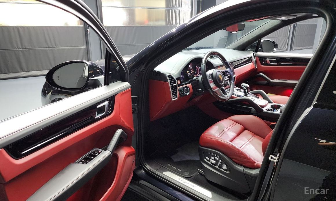 Cayenne (PO536) 3.0 E-Hybrid Coupe 11