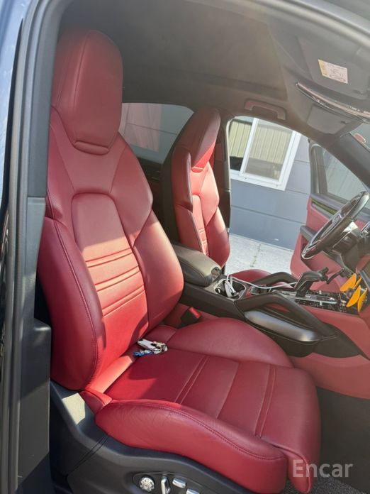 Cayenne (PO536) 3.0 E-Hybrid Coupe 13