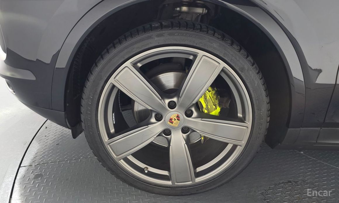 Porsche Cayenne (PO536) 3.0 E-Hybrid Coupe №5