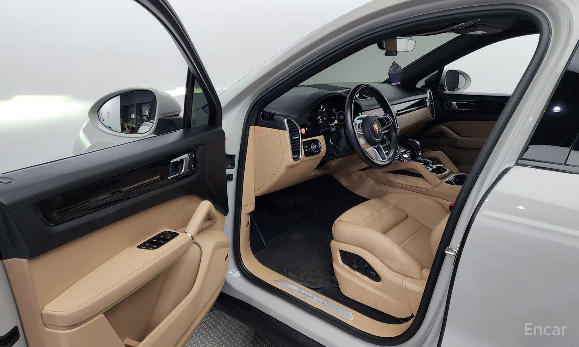 Cayenne (PO536) 3.0 E-Hybrid Coupe 11