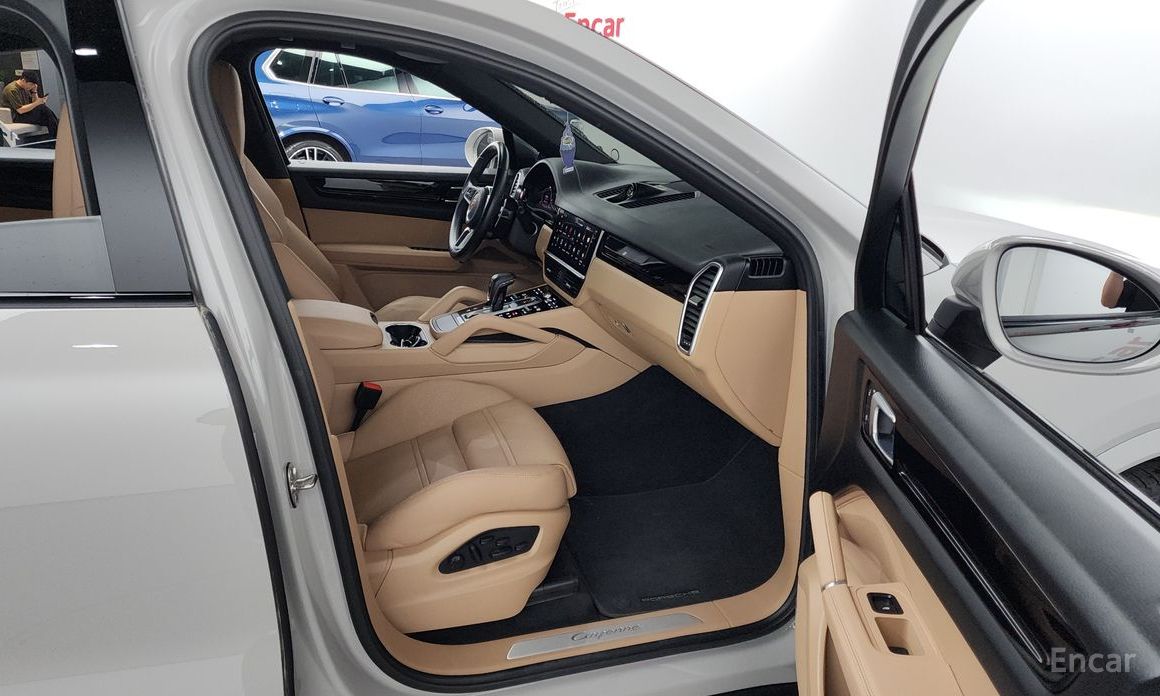 Cayenne (PO536) 3.0 E-Hybrid Coupe 12