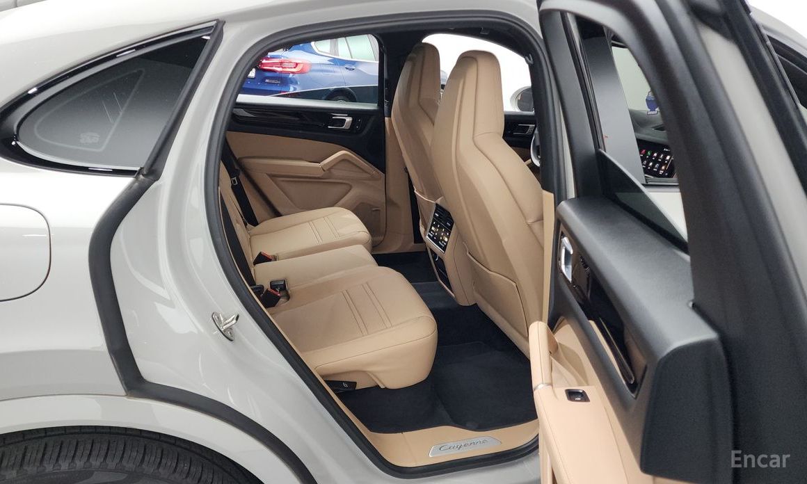 Cayenne (PO536) 3.0 E-Hybrid Coupe 13
