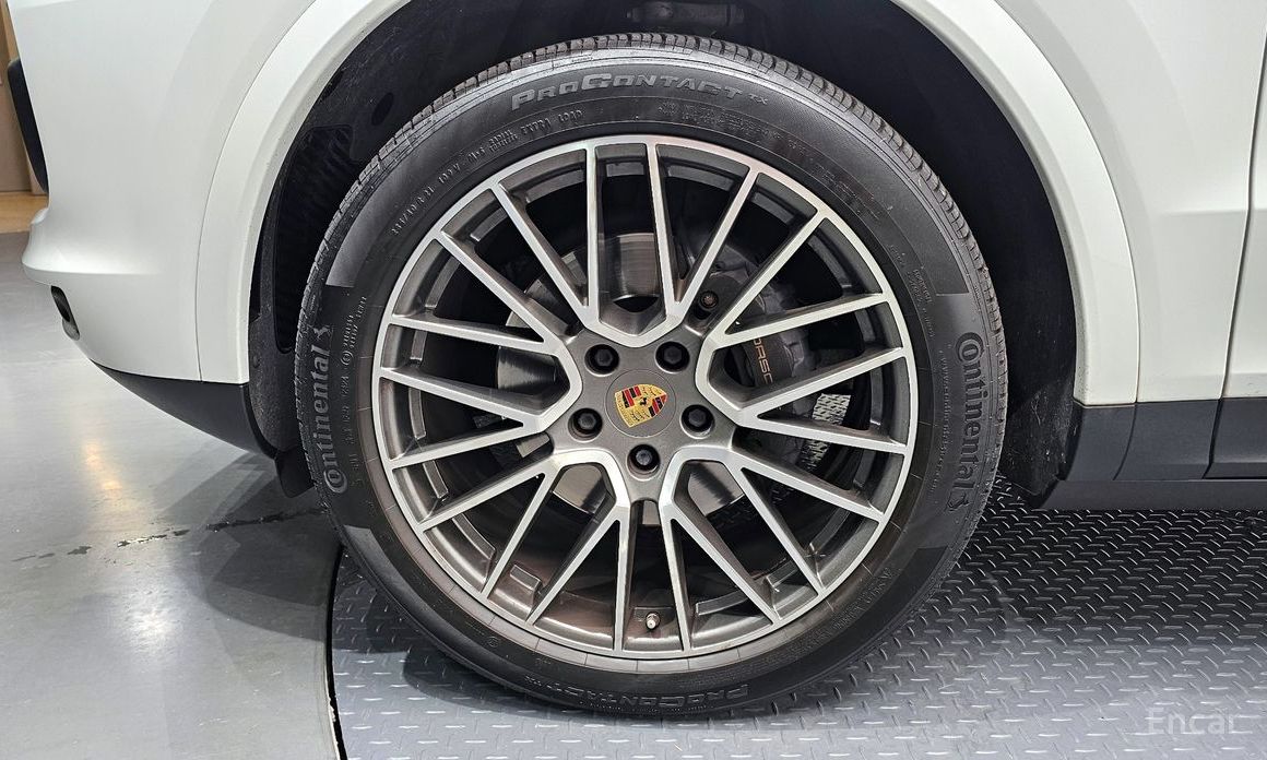 Porsche Cayenne (PO536) 3.0 E-Hybrid Coupe №6