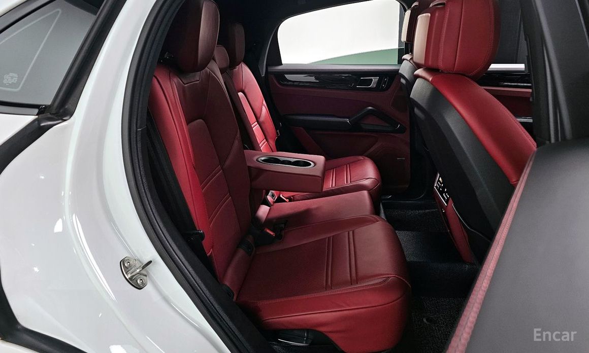 Porsche Cayenne (PO536) 3.0 E-Hybrid Coupe №13