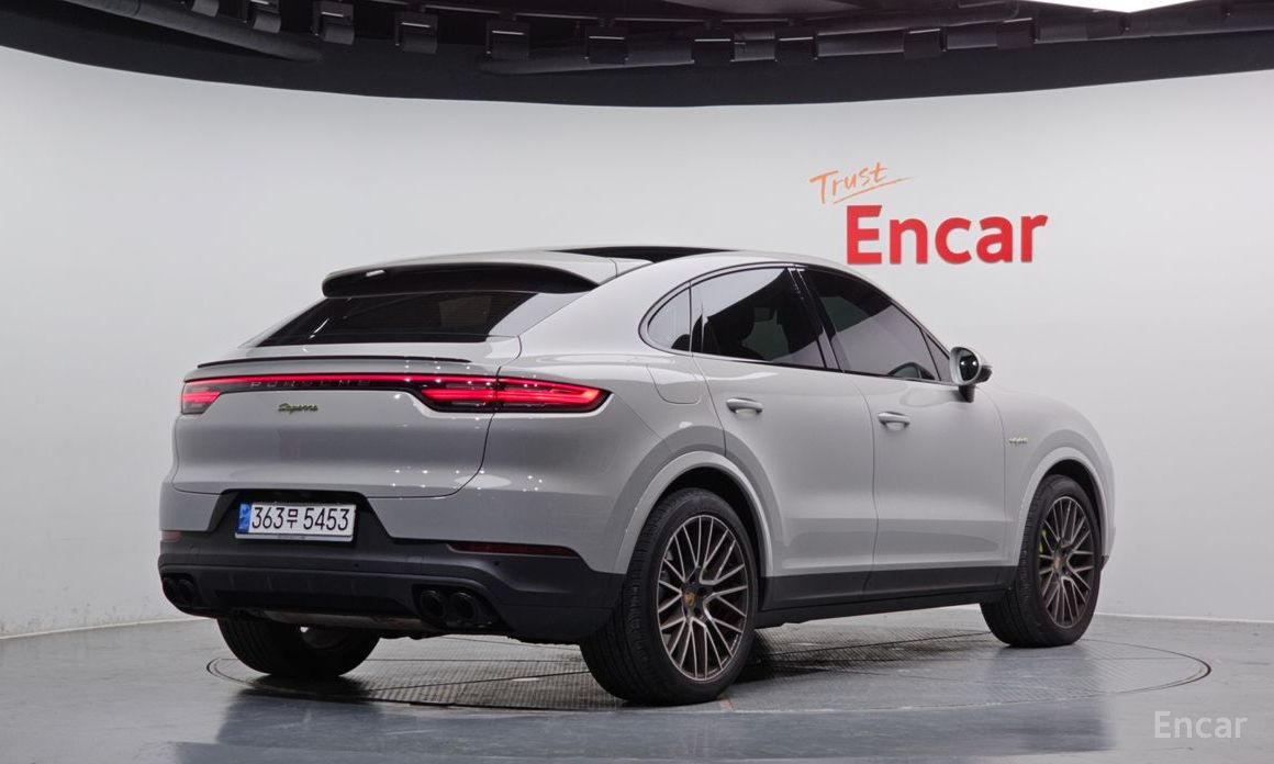 Porsche Cayenne (PO536) 3.0 E-Hybrid Coupe №3