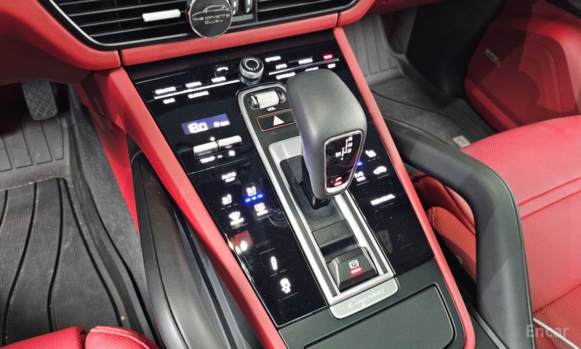 Cayenne (PO536) 3.0 E-Hybrid Coupe 10