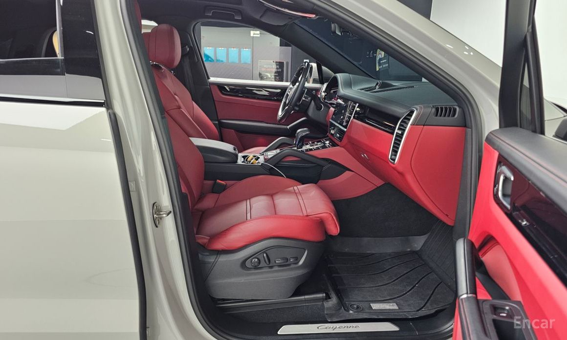 Cayenne (PO536) 3.0 E-Hybrid Coupe 12