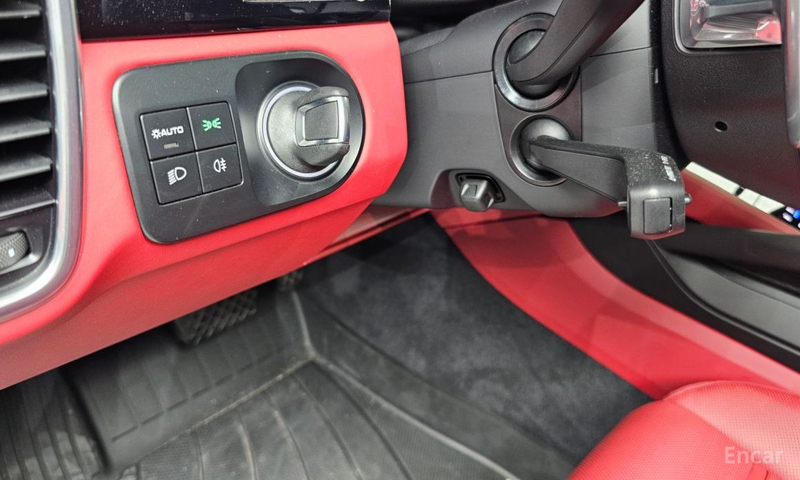 Cayenne (PO536) 3.0 E-Hybrid Coupe 19