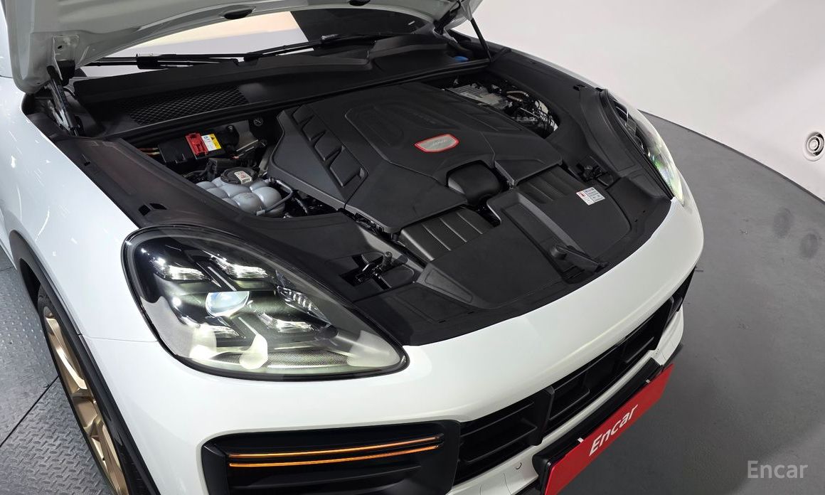 Cayenne (PO536) 4.0 Turbo GT Coupe 6
