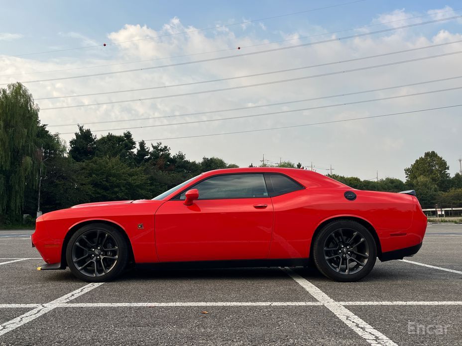 Dodge Challenger 6. 4 №4
