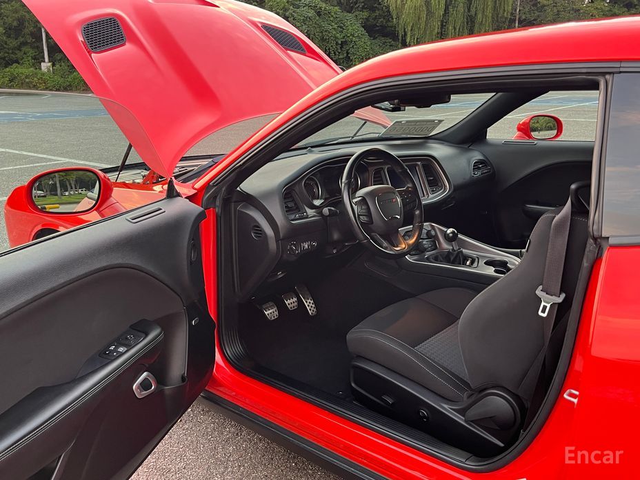 Dodge Challenger 6. 4 №6