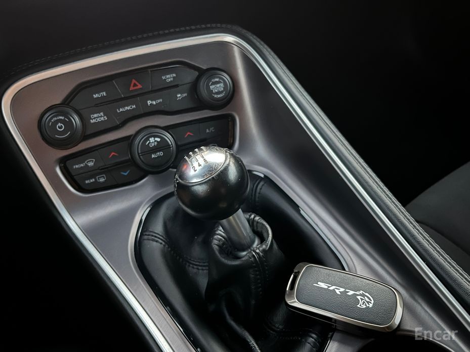 Dodge Challenger 6. 4 №8