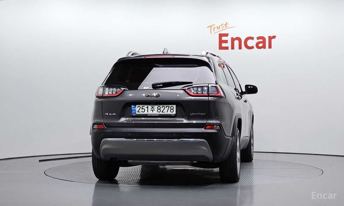 Cherokee (KL) 2.4 Limited AWD 5