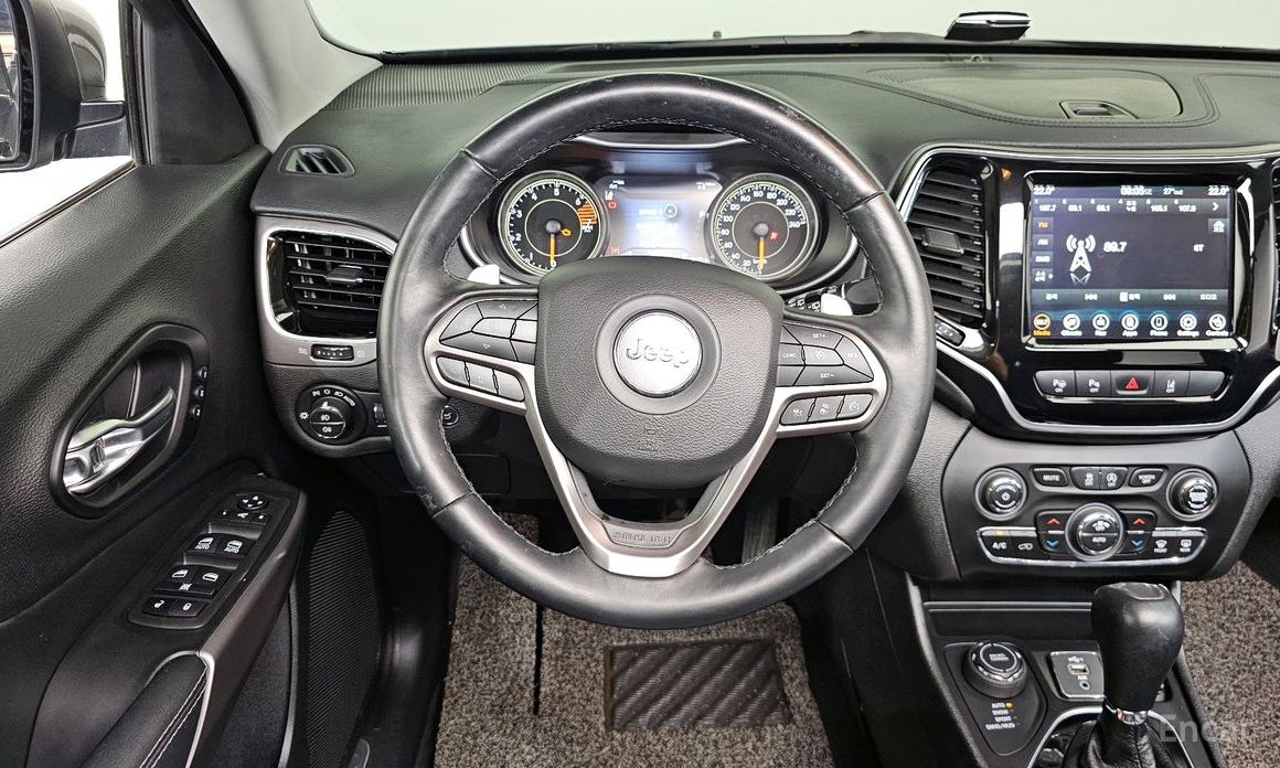 Cherokee (KL) 2.4 Limited AWD 14