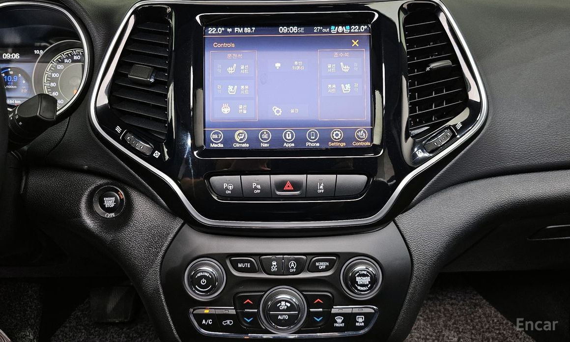 Cherokee (KL) 2.4 Limited AWD 15