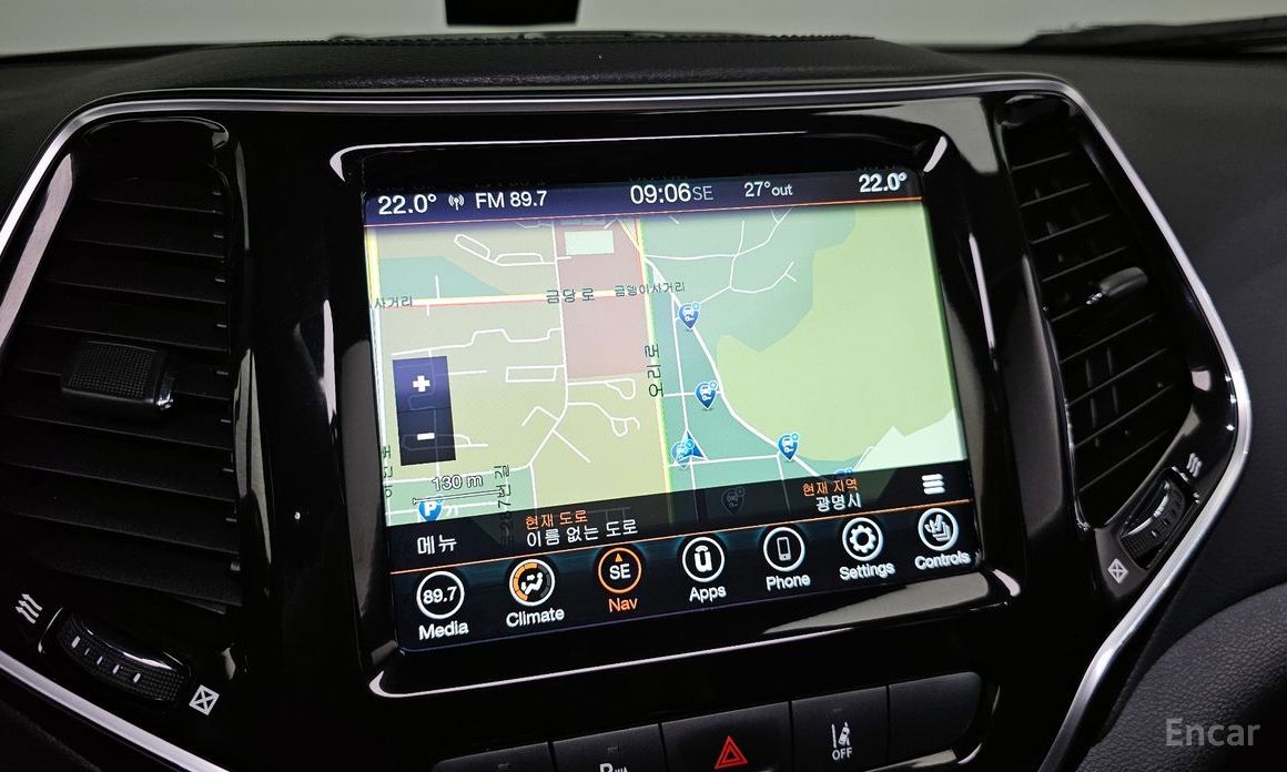 Cherokee (KL) 2.4 Limited AWD 16
