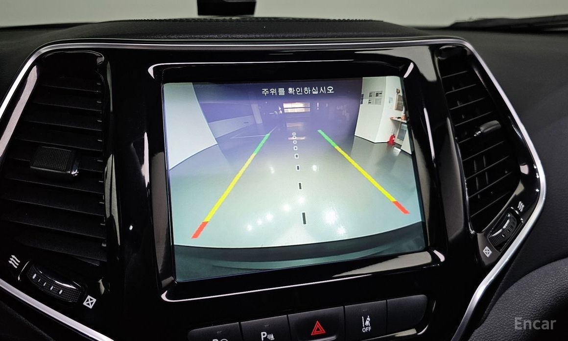 Cherokee (KL) 2.4 Limited AWD 17