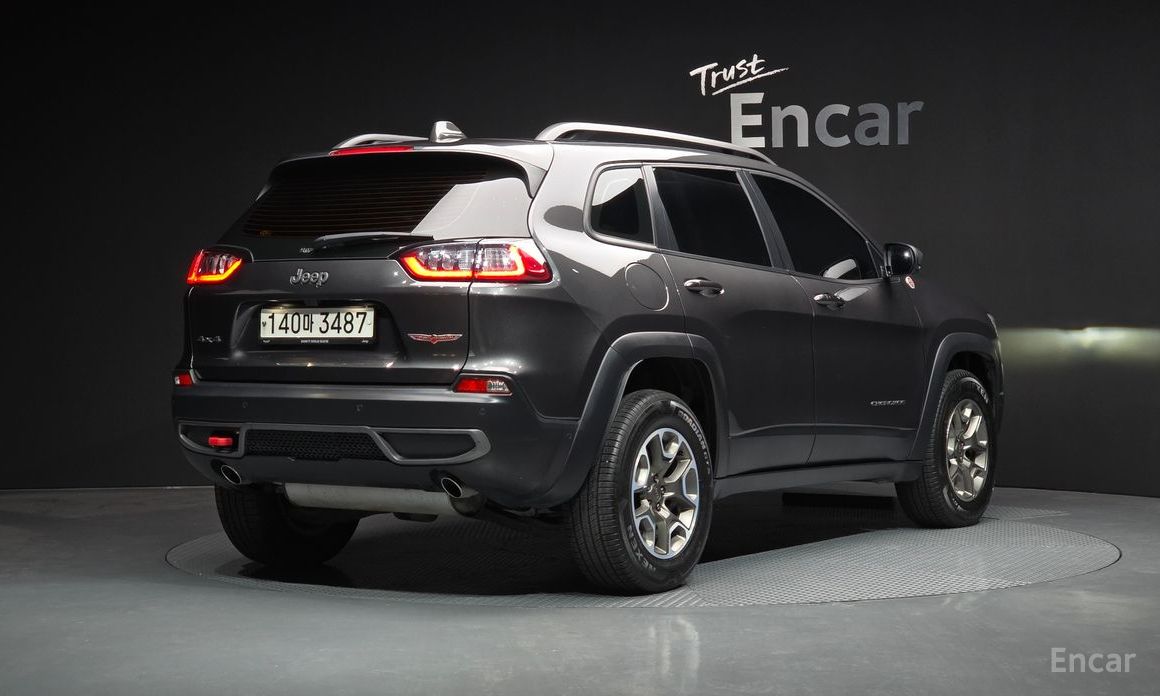 Cherokee (KL) 3.2 Trailhawk AWD 3