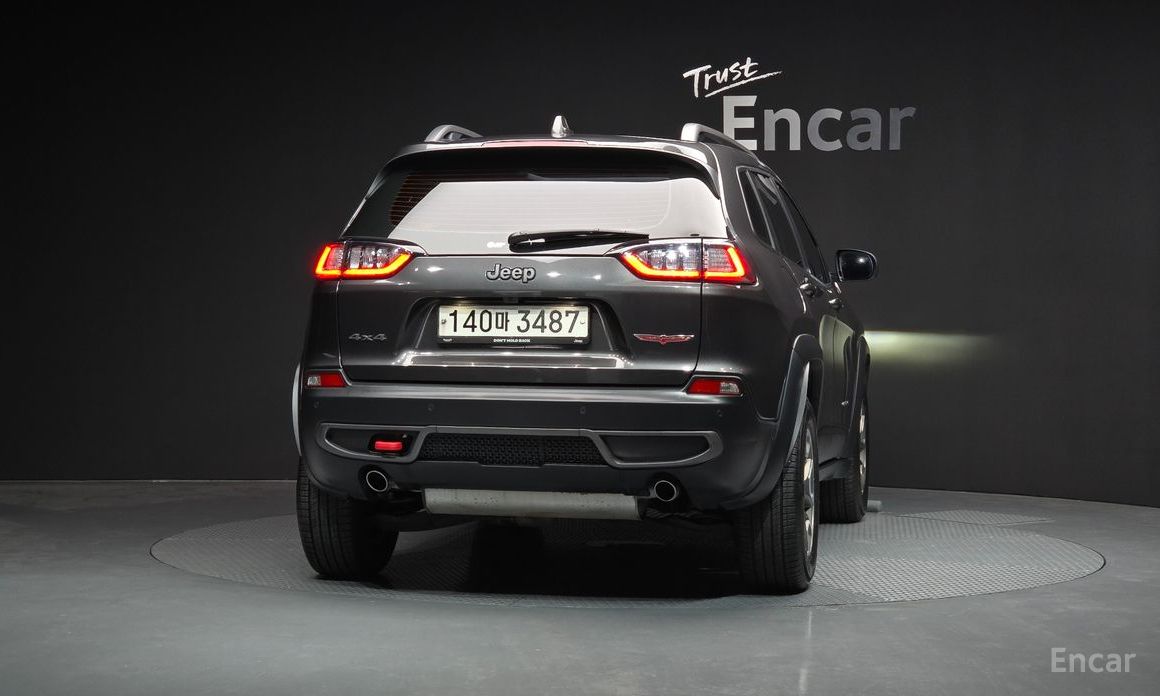 Cherokee (KL) 3.2 Trailhawk AWD 5